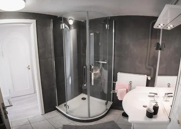 Heidis Heidehaus 施内沃丁根